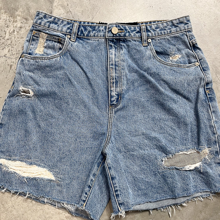 018 caviR.07 Shorts Size 12